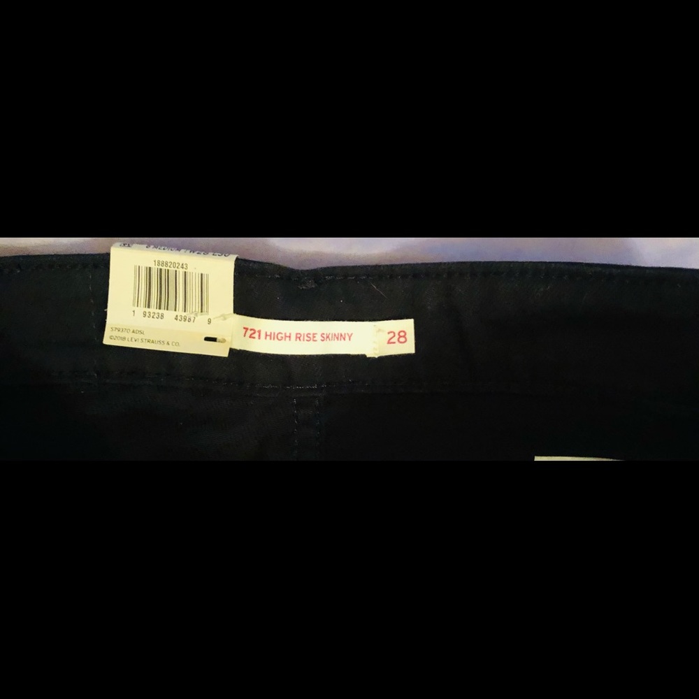Levi’s 721 Skinny Jeans (28 waist/30 length) - Picture 4 of 6